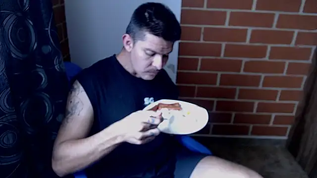 sexcolombia20 online show from March 29, 2026, 6:20 pm