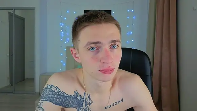 Snapshot of LEO__MILLER chatting on January 7, 2026, 5:40 pm LEO MILLER online show from January 7, 2026, 5:40 pm