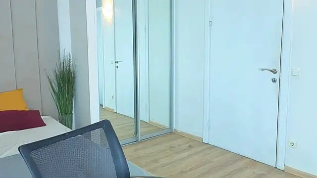 Snapshot of LEO__MILLER chatting on January 9, 2026, 4:19 am LEO MILLER online show from January 9, 2026, 4:19 am