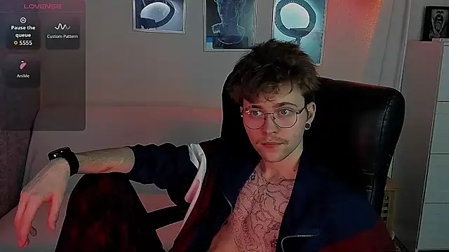 Snapshot of Tomas_Norton chatting on April 4, 2026, 8:59 pm Tomas Norton online show from April 4, 2026, 8:59 pm