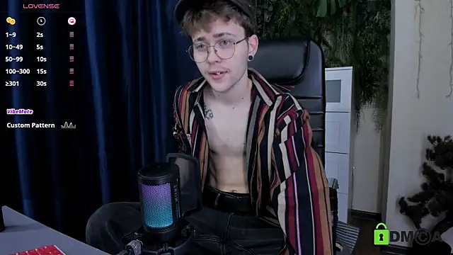Snapshot of Tomas_Norton chatting on March 20, 2026, 3:13 pm Tomas Norton online show from March 20, 2026, 3:13 pm