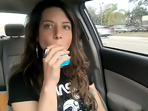 Snapshot of NickiiBianca chatting on January 14, 2026, 1:04 pm NickiiBianca online show from January 14, 2026, 1:04 pm