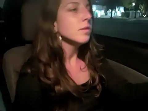 Snapshot of NickiiBianca chatting on January 13, 2026, 12:04 am NickiiBianca online show from January 13, 2026, 12:04 am