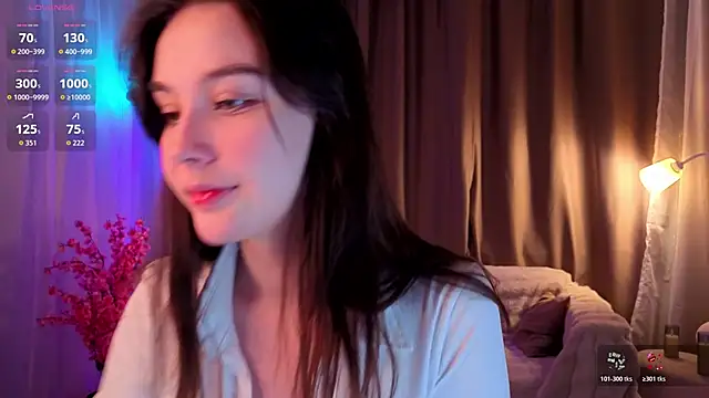 KiraYukimura online show from April 18, 2026, 1:52 am