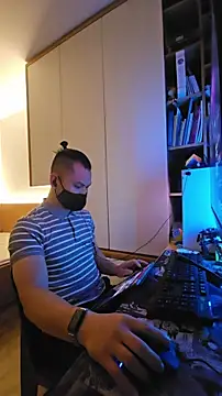 Snapshot of OnlyHand9x chatting on February 21, 2026, 5:26 pm OnlyHand9x online show from February 21, 2026, 5:26 pm