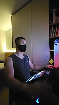 OnlyHand9x online show from March 25, 2026, 4:39 pm