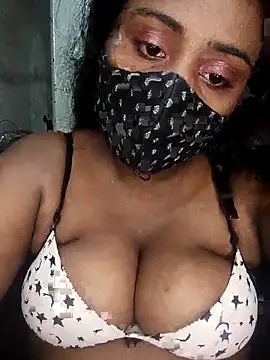 Hotty Nishaa online show from April 14, 2026, 9:09 pm