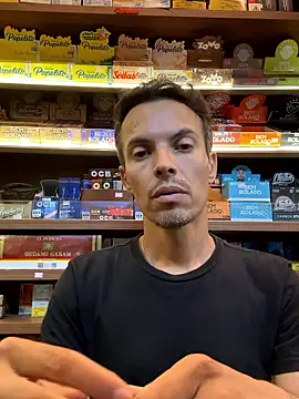 Snapshot of Naldopaugrand chatting on February 14, 2026, 9:48 pm Naldopaugrand online show from February 14, 2026, 9:48 pm