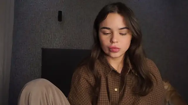 linclars online show from April 13, 2026, 1:37 pm