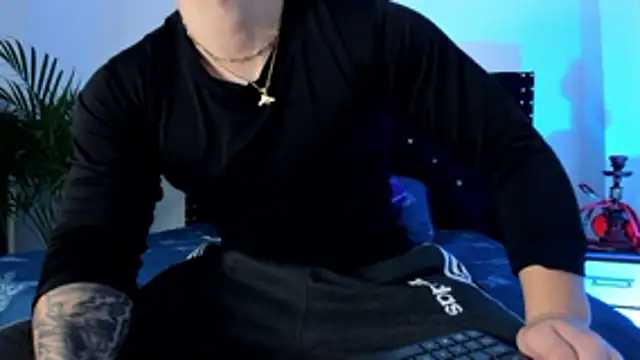 Liam saint online show from April 14, 2026, 12:10 pm