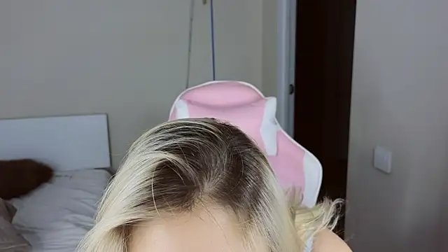 jasmilee online show from March 31, 2026, 7:27 pm