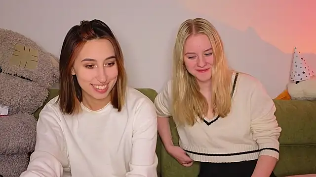 Mimipaws online show from January 12, 2026, 7:53 pm