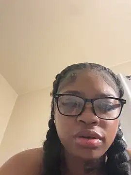 cumforyannna online show from May 8, 2026, 11:36 am