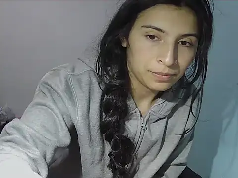 Emily Gree online show from April 11, 2026, 3:58 am