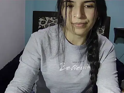 Snapshot of Emily_Gree chatting on May 16, 2026, 1:59 am Emily Gree online show from May 16, 2026, 1:59 am