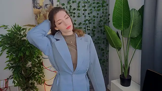 BrianneMallory online show from February 4, 2026, 6:19 am