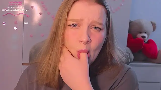 Ol1via online show from February 16, 2026, 1:37 am