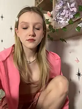 KissChristie online show from January 13, 2026, 9:52 pm