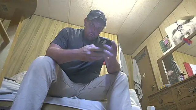 HottiesHoles online show from July 28, 2026, 8:34 pm