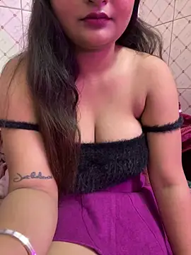 Curvy Anaya online show from February 26, 2026, 5:51 am