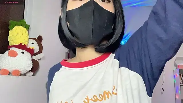 Tieu-May online show from May 13, 2026, 8:49 pm