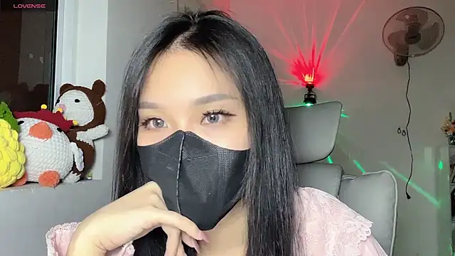 Tieu-May online show from May 30, 2026, 7:47 am