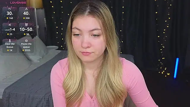 Angel  Grace online show from March 16, 2026, 12:07 am