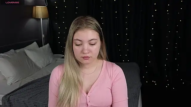 Angel  Grace online show from April 12, 2026, 12:03 am