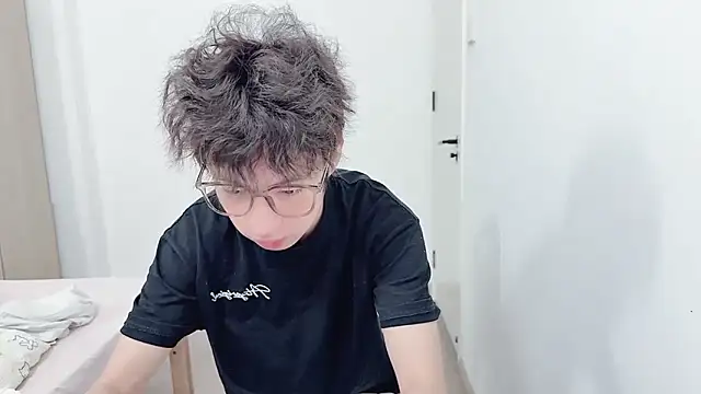 Snapshot of afahyu chatting on February 27, 2026, 2:12 am afahyu online show from February 27, 2026, 2:12 am