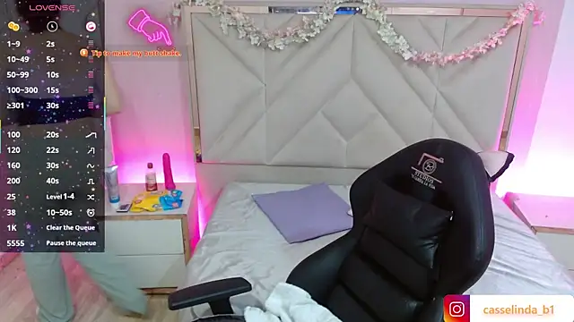 LUAR TAY online show from January 9, 2026, 11:39 am