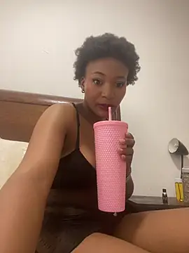 MOONSTONE2020 online show from January 12, 2026, 7:04 am