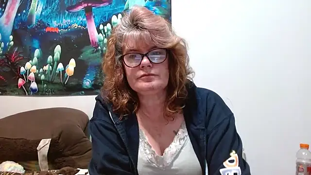 Snapshot of ladylavende3 chatting on February 11, 2026, 6:57 am ladylavende3 online show from February 11, 2026, 6:57 am