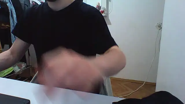 KaelNox online show from March 12, 2026, 8:57 pm