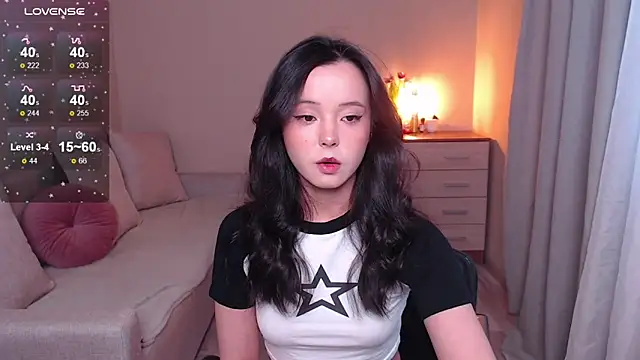 Snapshot of lia_hetty chatting on March 13, 2025, 1:50 pm lia hetty online show from March 13, 2025, 1:50 pm