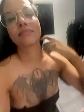 HyaraMoon online show from January 12, 2026, 1:23 am