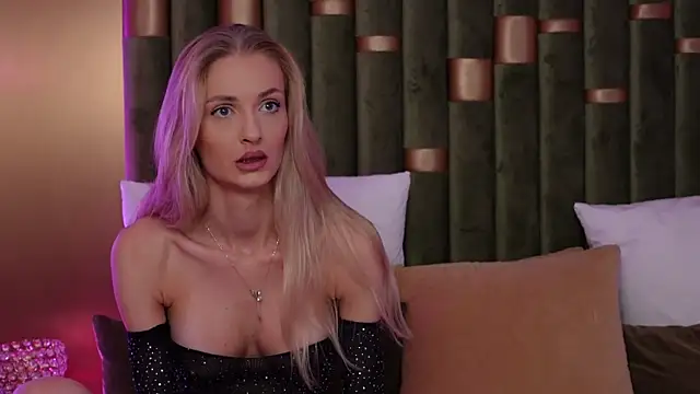 AmeliaAngel online show from October 8, 2025, 3:52 am