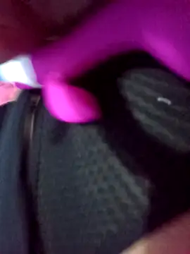 Snapshot of Moranguinhobr chatting on February 9, 2026, 9:46 pm Moranguinhobr online show from February 9, 2026, 9:46 pm