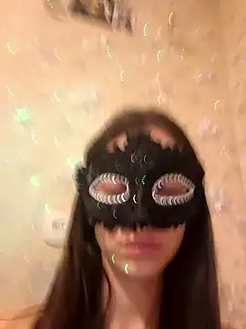 LichelleQVoss online show from January 15, 2026, 4:21 pm