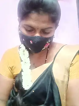 Snapshot of Tamil_Hot_Anu chatting on May 15, 2026, 10:52 pm Tamil Hot Anu online show from May 15, 2026, 10:52 pm