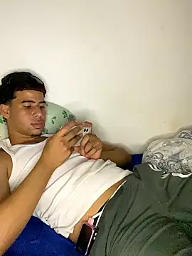 lzinho9153 online show from February 9, 2026, 3:15 am