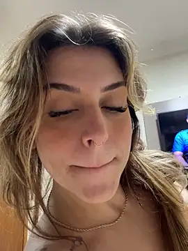 BarbieHotBrazil online show from April 14, 2026, 3:22 am