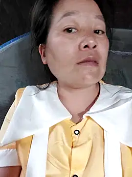 donaaa2 online show from March 1, 2026, 11:10 am