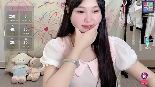 Snapshot of xiaoguai99 chatting on June 27, 2026, 8:42 am xiaoguai99 online show from June 27, 2026, 8:42 am