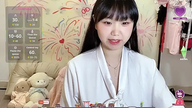 xiaoguai99 online show from April 3, 2026, 7:37 am