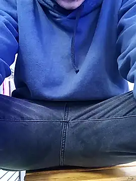 Snapshot of XHeterox chatting on March 3, 2026, 4:36 pm XHeterox online show from March 3, 2026, 4:36 pm