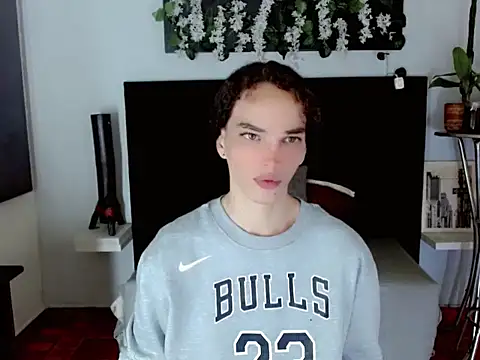 sora jun online show from March 16, 2026, 12:42 pm