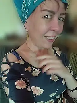 Snapshot of SweetTastes chatting on July 5, 2026, 5:14 am SweetTastes online show from July 5, 2026, 5:14 am