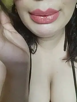 Snapshot of charmoutak_nada chatting on July 28, 2026, 8:01 pm charmoutak nada online show from July 28, 2026, 8:01 pm