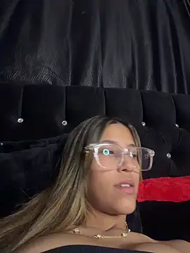 vicky bass  online show from March 17, 2026, 1:41 am