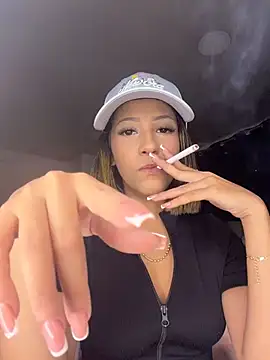 Snapshot of vicky_bass_ chatting on July 6, 2026, 12:17 am vicky bass online show from July 6, 2026, 12:17 am